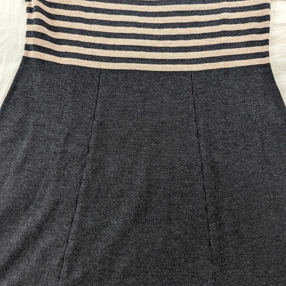 Jessica H Knit Dress - Picture 2 of 11